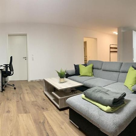 Firmen & Ferienwohnung Brecht 1 Waibstadt Exteriör bild