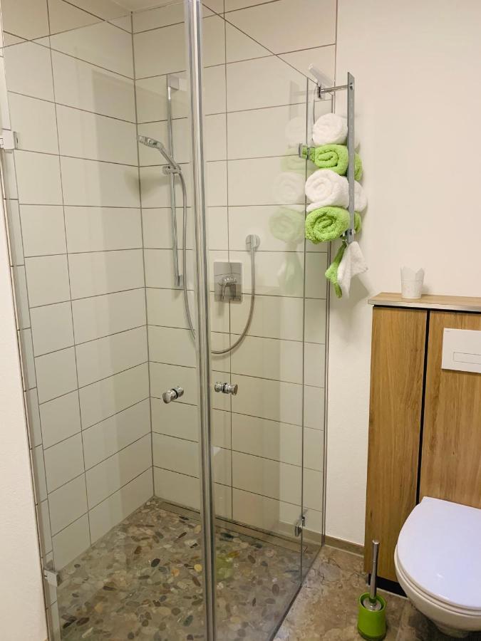 Firmen & Ferienwohnung Brecht 1 Waibstadt Exteriör bild