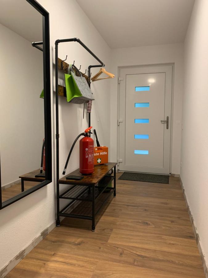 Firmen & Ferienwohnung Brecht 1 Waibstadt Exteriör bild